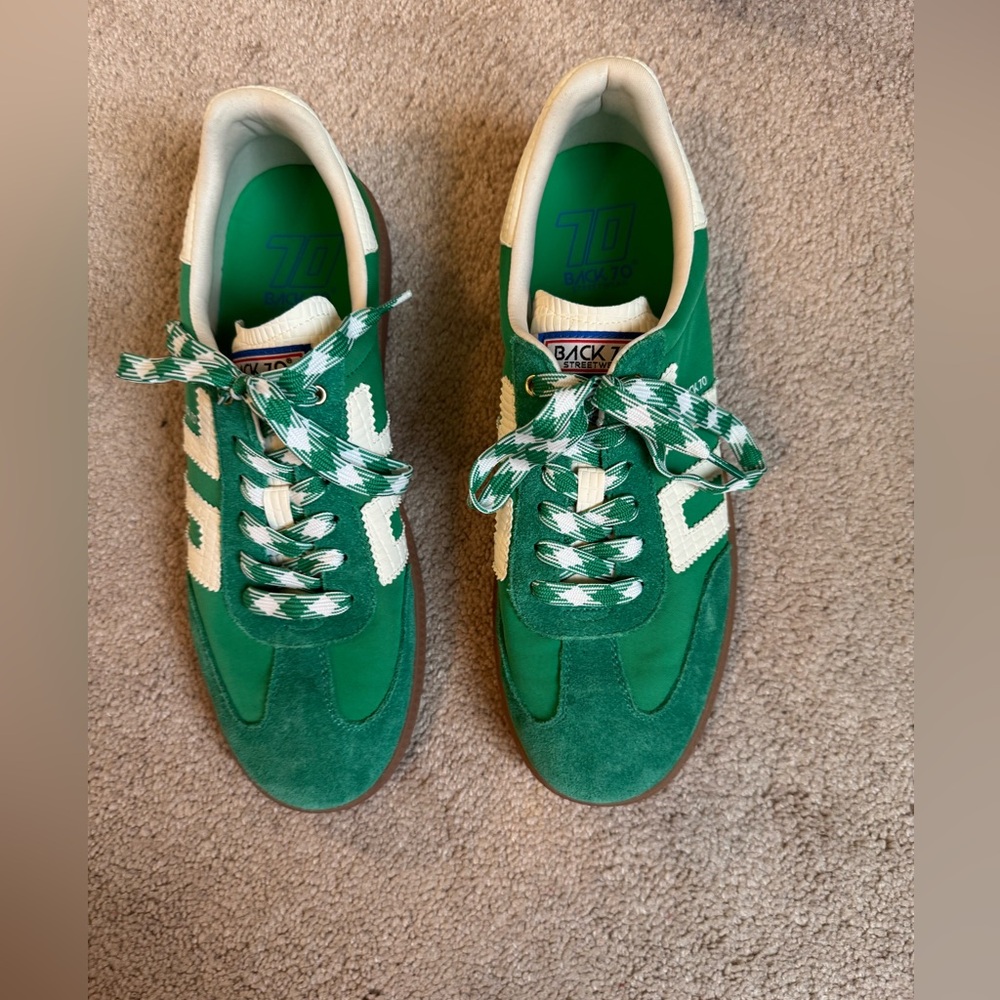 Like new Back 70 Ghost Sneakers Green Size 42